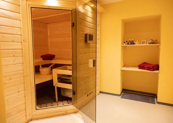 Moderne Ferienwohnung In Alter Villa